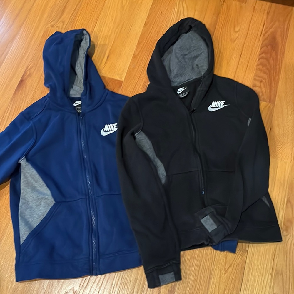 2 boys large Nike hooded jacket
